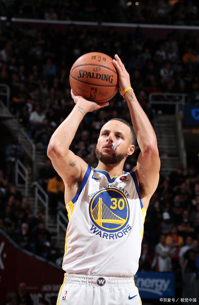 罗马诺：由于铃木彩艳受伤，帕尔马将评估自由市场上的门将