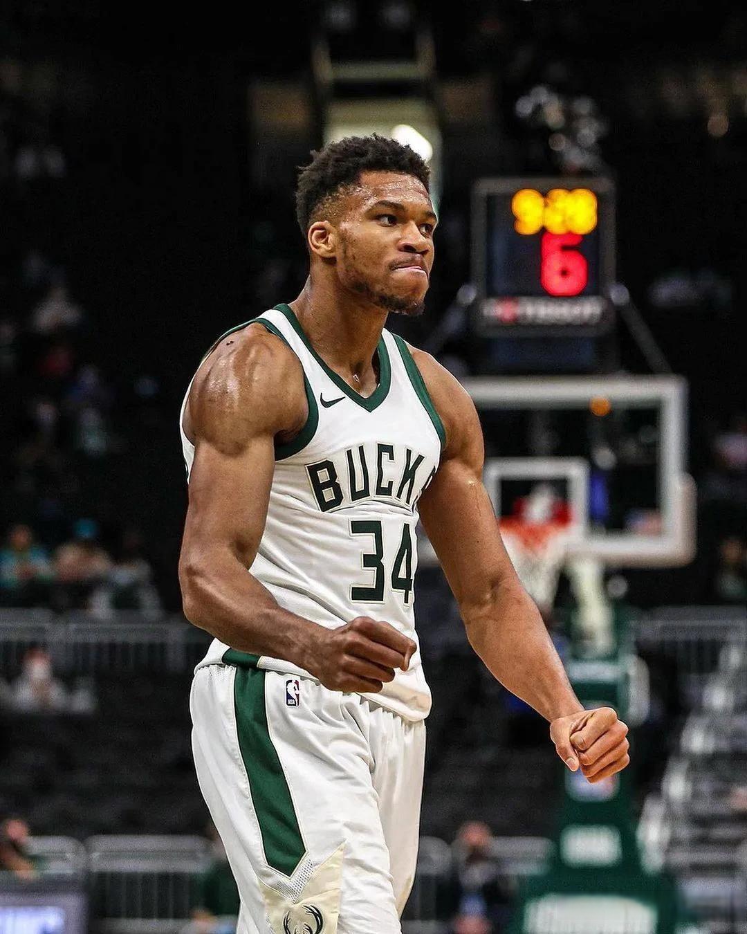 董春雨告别弗兰克：浙江队传奇外援，高球商高情商，榜样