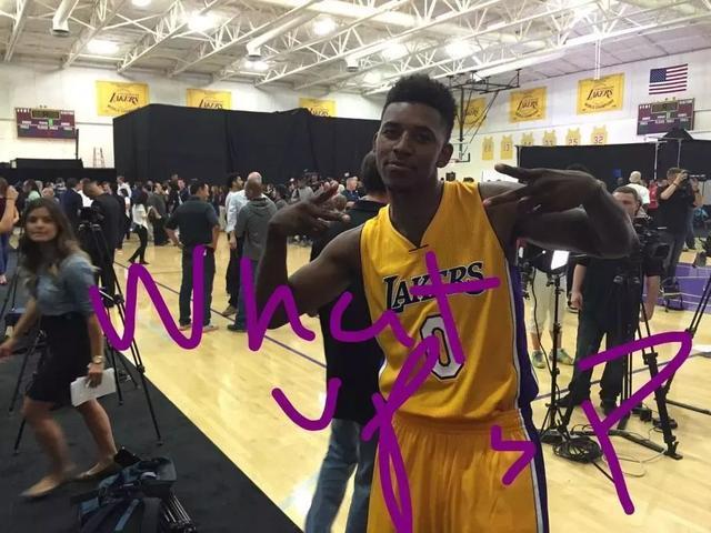 跟队记者：萨56或可出战拉齐奥，普利希奇则需谨慎对待