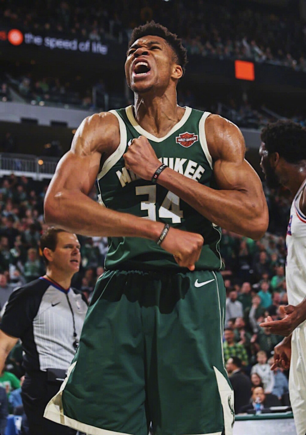 美记：快船会善待保罗，与经纪公司合作为保罗寻找合适下家