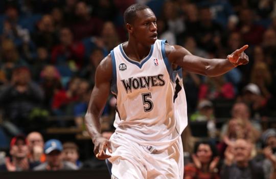 辽超总决赛：大连队4-0本溪队夺冠，王宏有、王跃皓分别双响